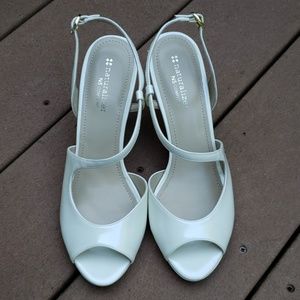 NWT Naturalizer Strappy Peeptoe Heels
